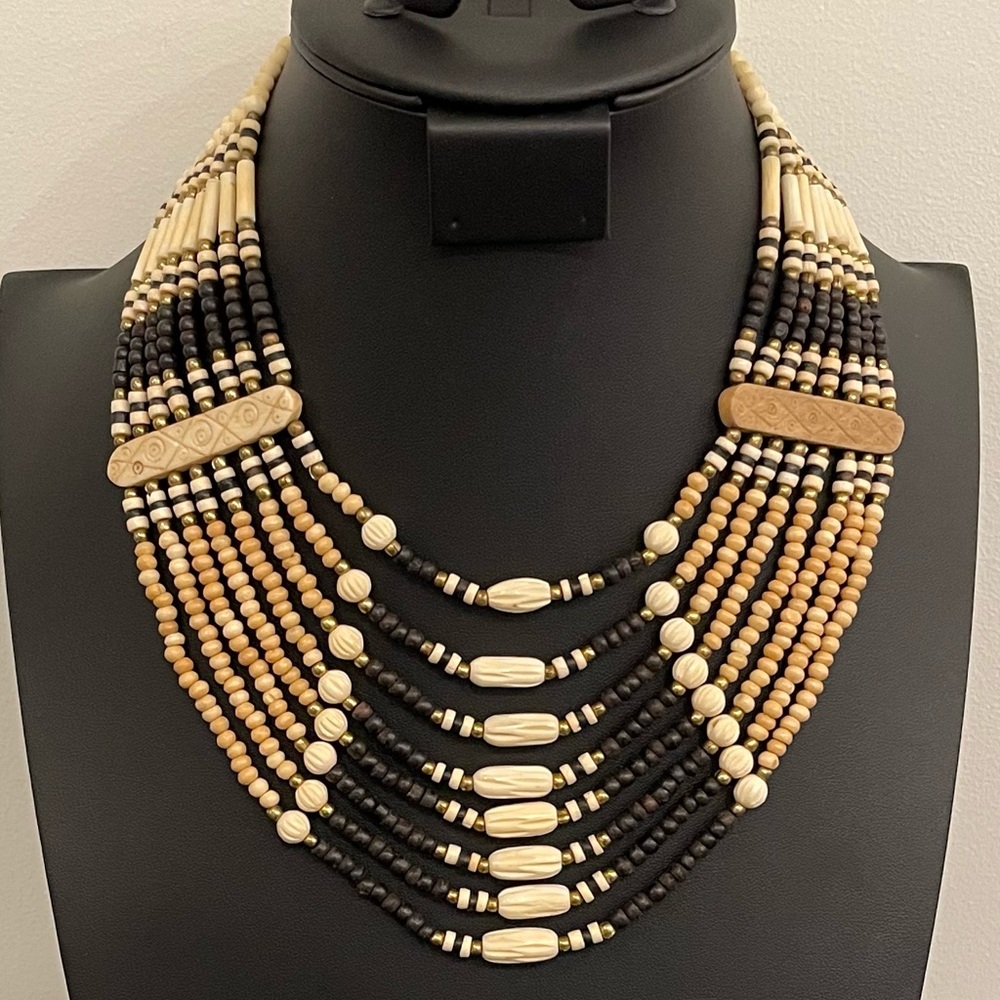 VINTAGE Boho Tribal Ethnic Inspired Bead Necklace Hippie Bohemian